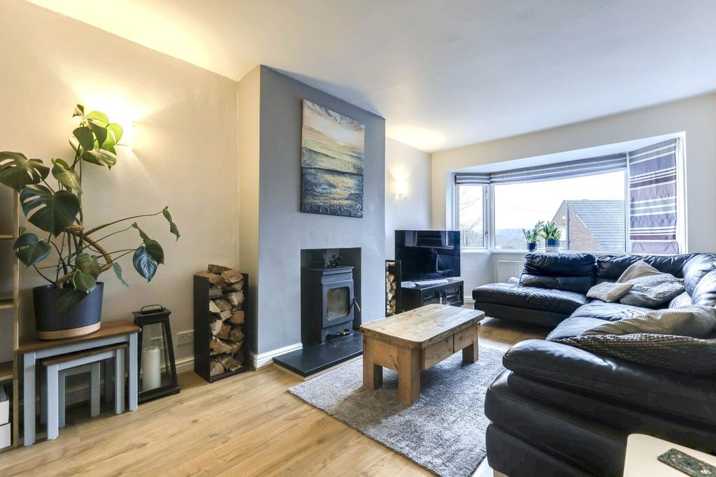 Property photo 2 of 25 Picture No. 14