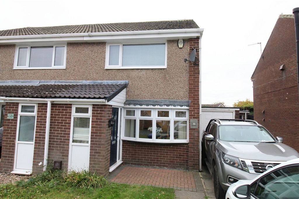 Property photo 1 of 7 External