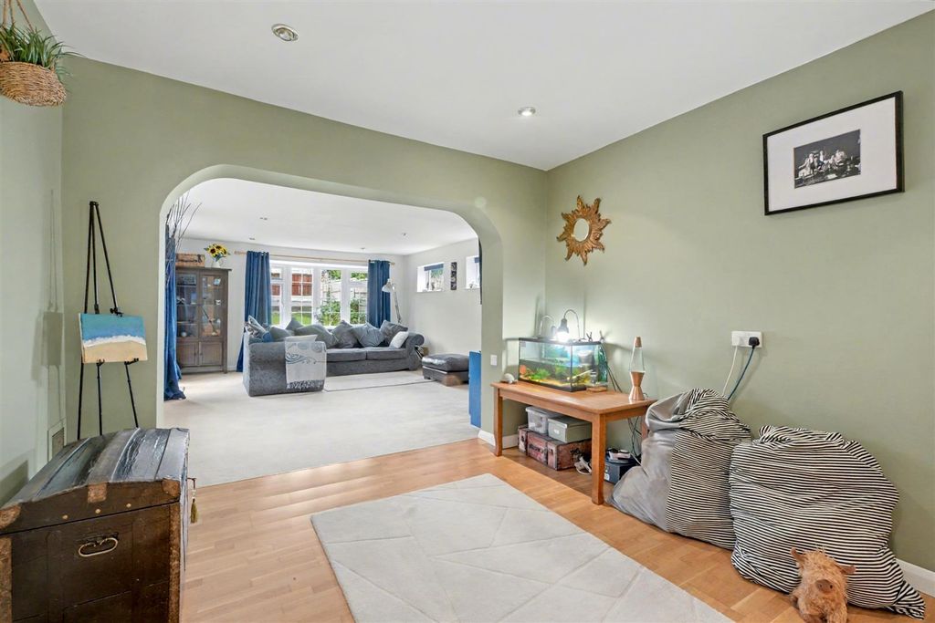 Property photo 2 of 34 Sjaeg7Zarkiant-4Djxnjg.Jpg