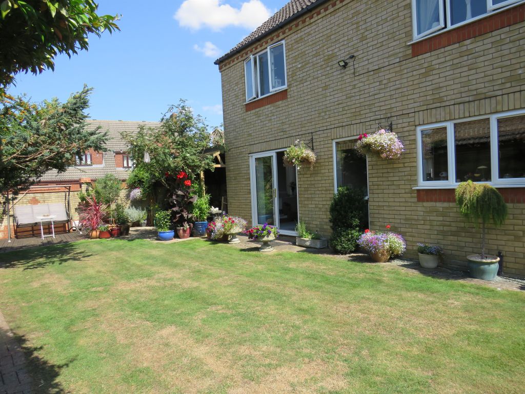 Property photo 2 of 24
