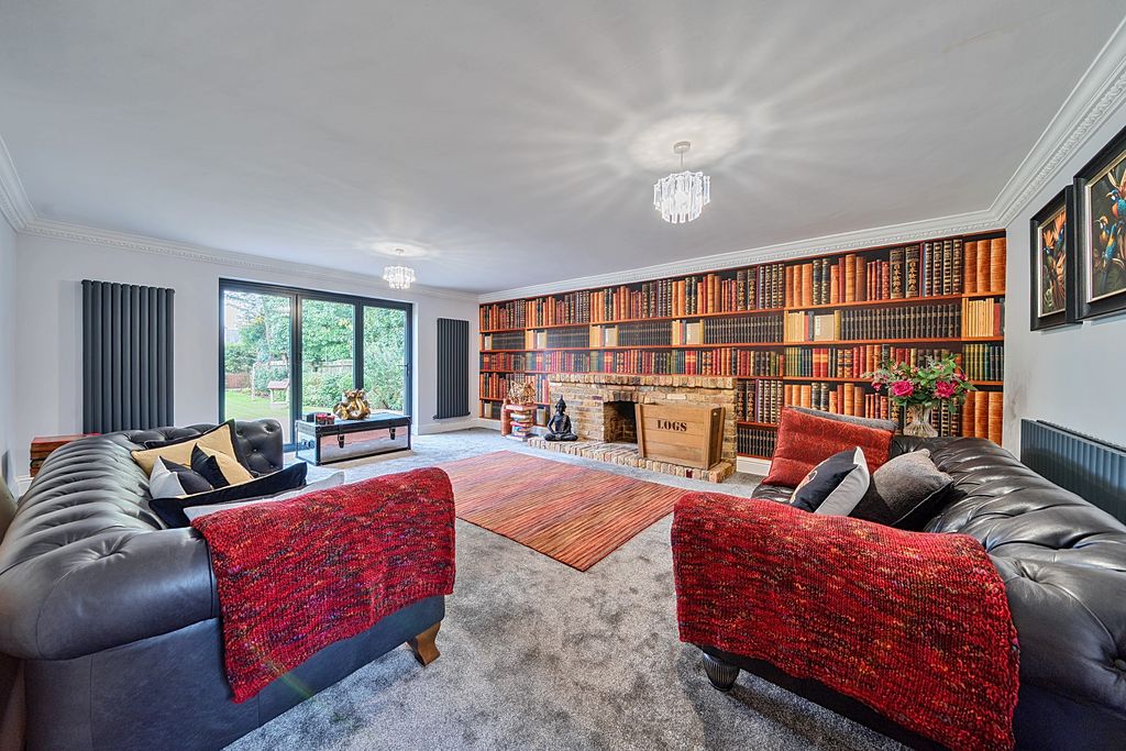 Additional image 4 of 6 bed detached house for saleNewlands Drive, Maidenhead SL6