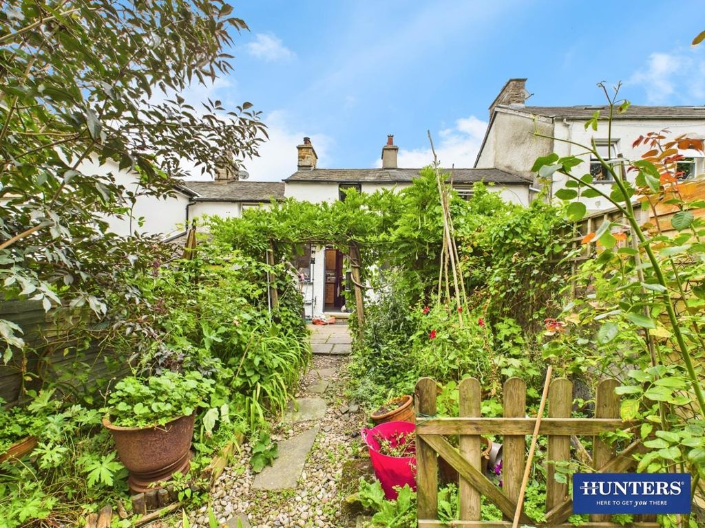 Property photo 3 of 20 5248A59d-Cam05424G0-Pr0029-Still019.Jpg