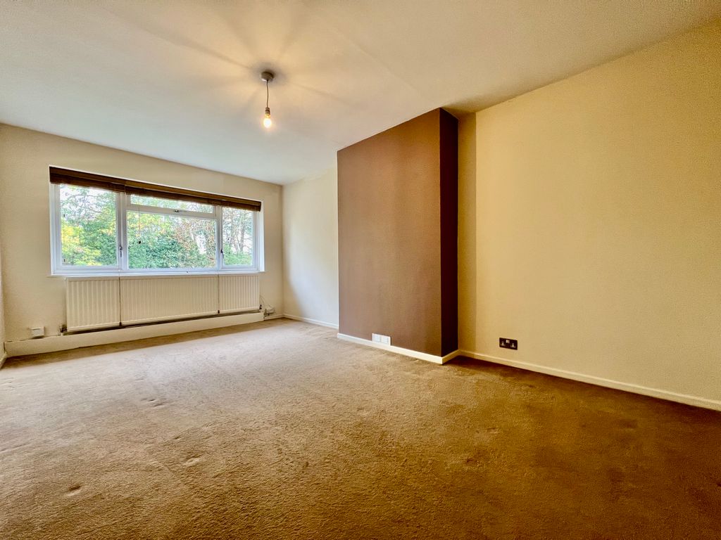 Property photo 3 of 8 Img_9951