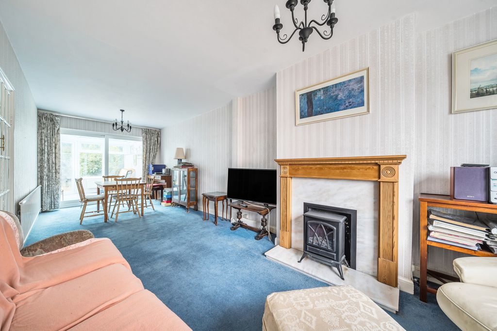Property photo 3 of 17 1341959-12-68A839...