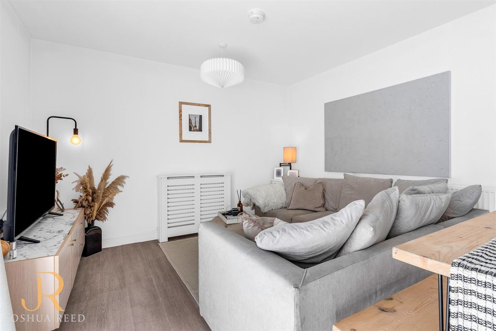 Property photo 3 of 15 Internal-8.Jpg