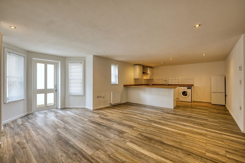 Property photo 2 of 10 Picture 2