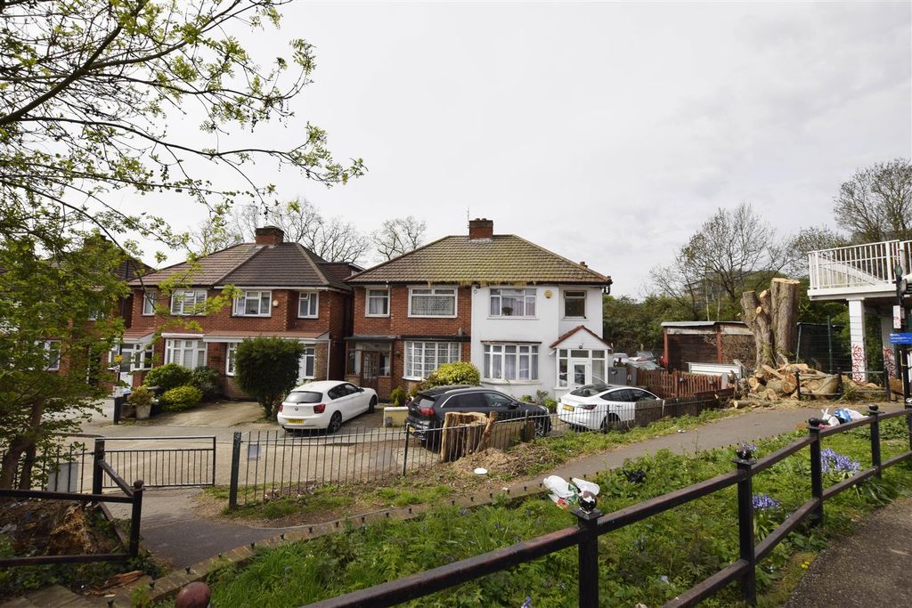 Property photo 3 of 14 Front.Jpg