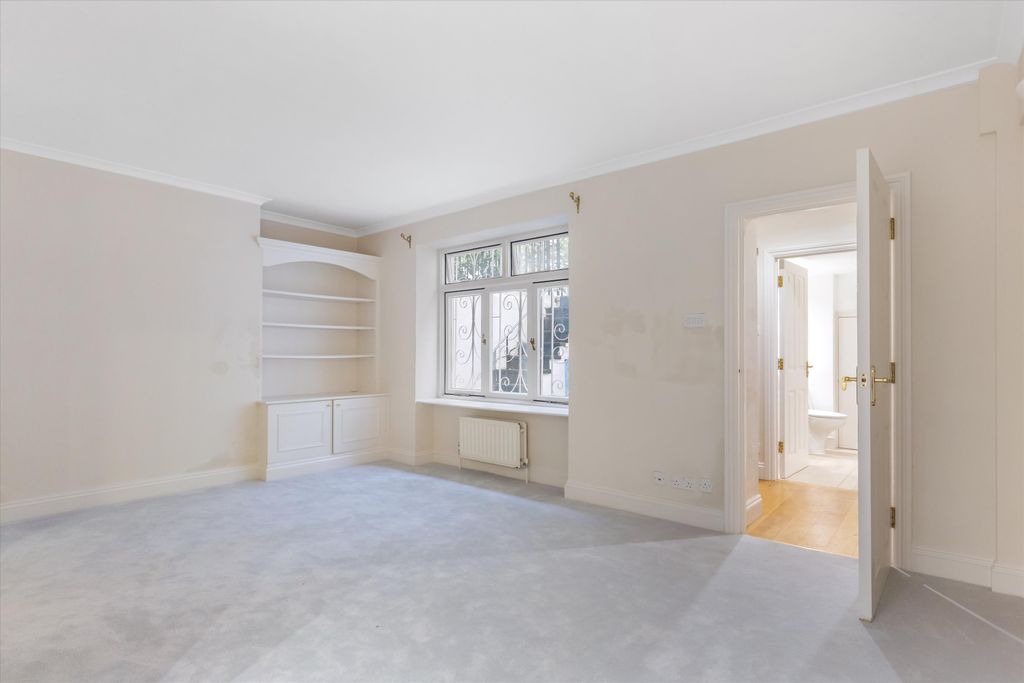 Property photo 3 of 13 Image