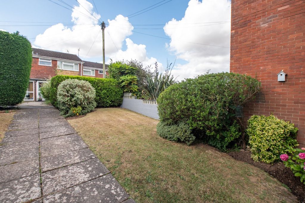 Property photo 2 of 17 Picture No. 22