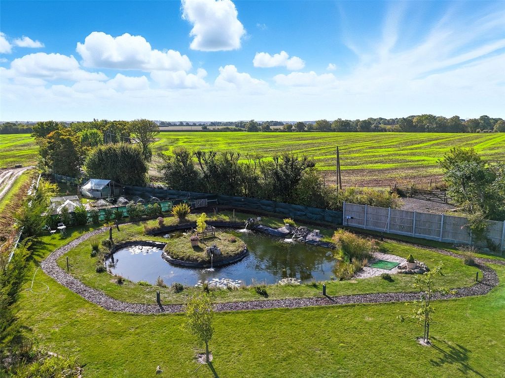 Property photo 2 of 21 Pond