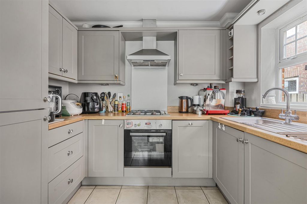 Property photo 3 of 11 16_64523.Jpg