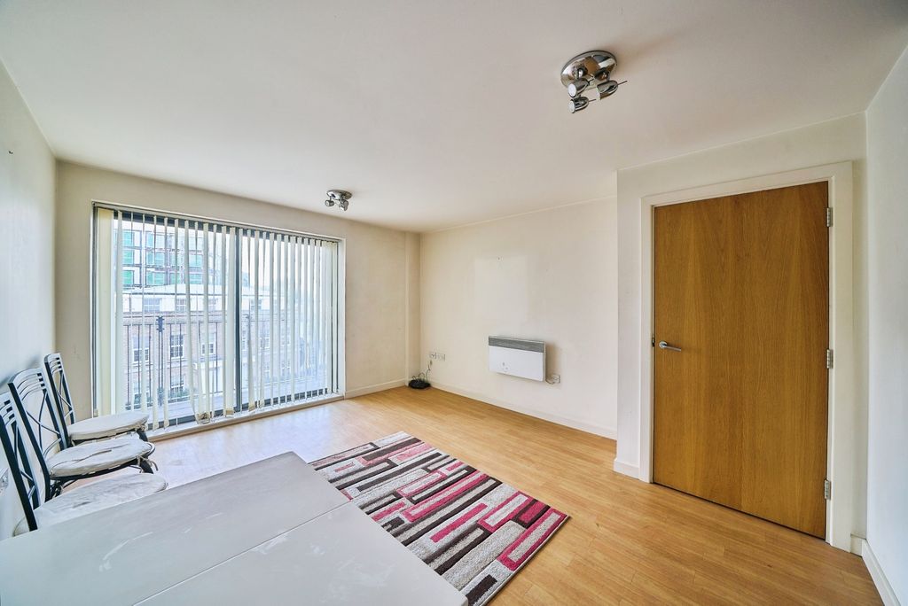 Property photo 2 of 16 Photo