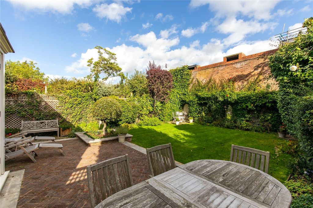 Property photo 3 of 22 Picture No. 04