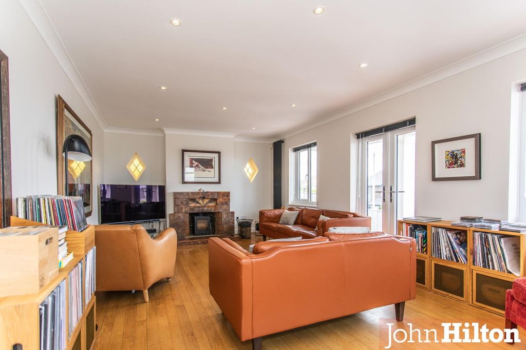 Property photo 3 of 26 Westmeston Avenue31.Jpg