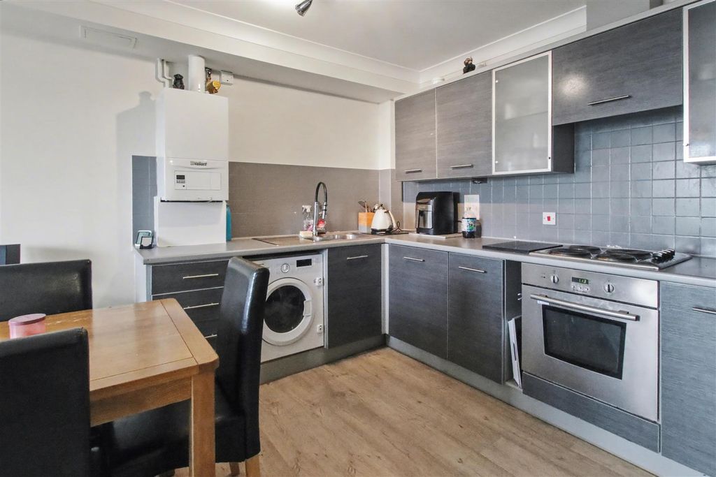 Property photo 2 of 8 Img_4321.Jpg