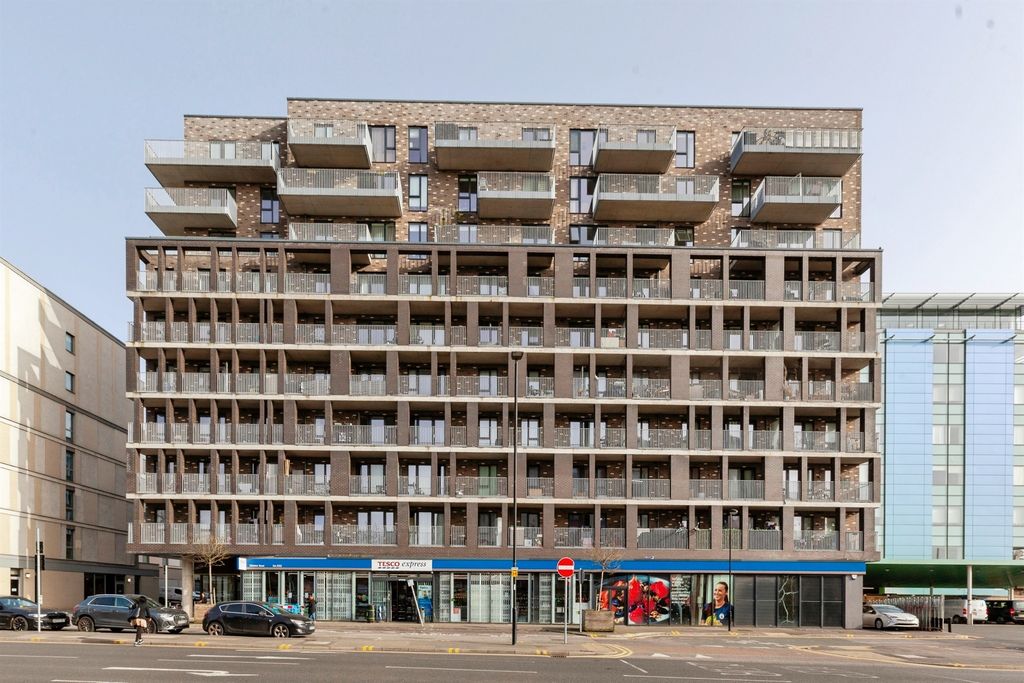 Property photo 1 of 10