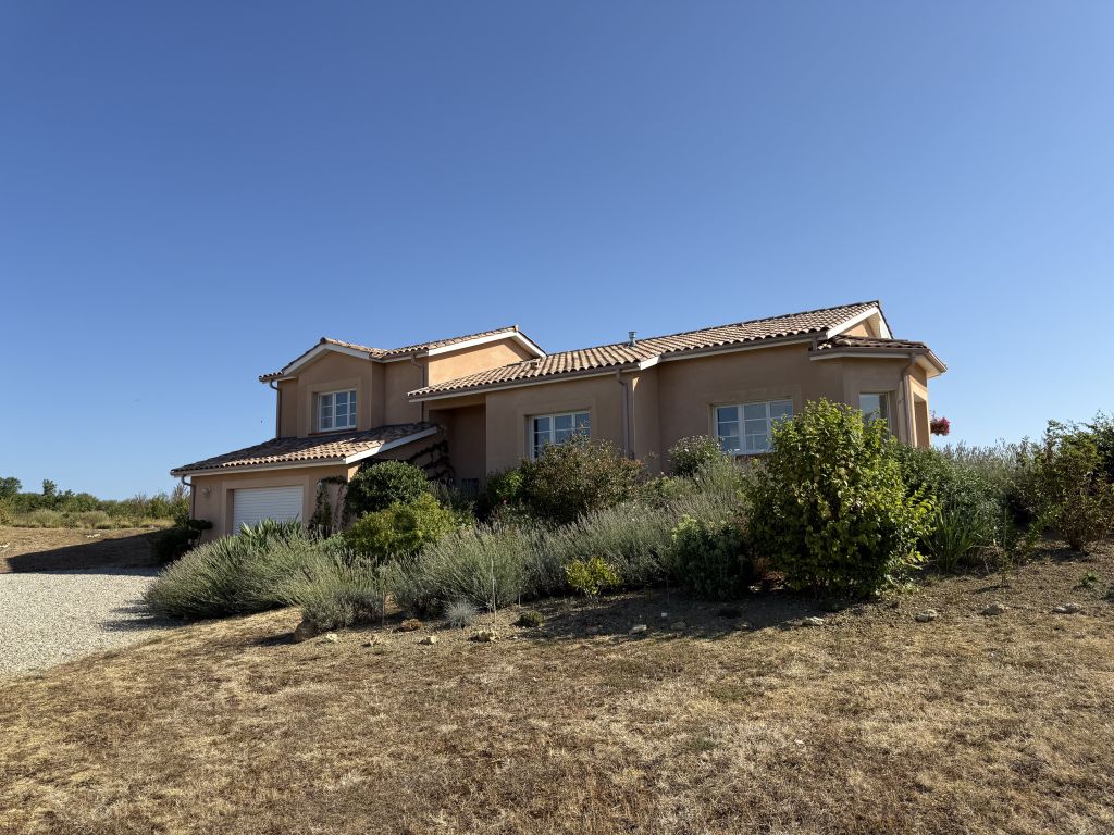 Property photo 2 of 19 Photo_c29215648905A8453Fa1B2Ca2956A487