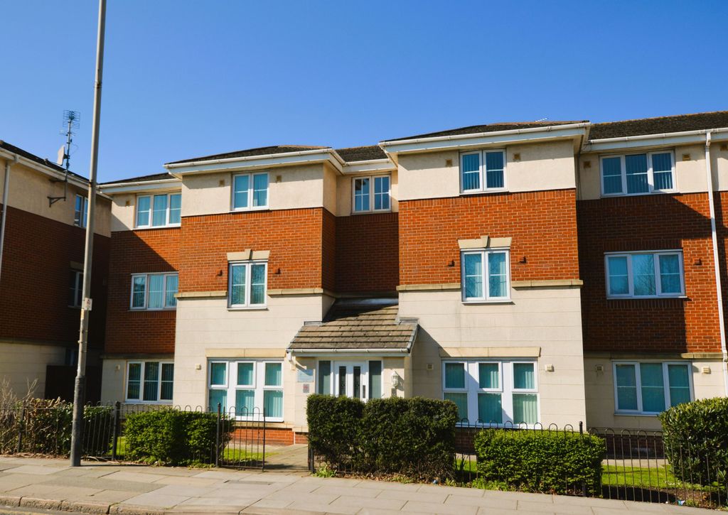 Property photo 1 of 18