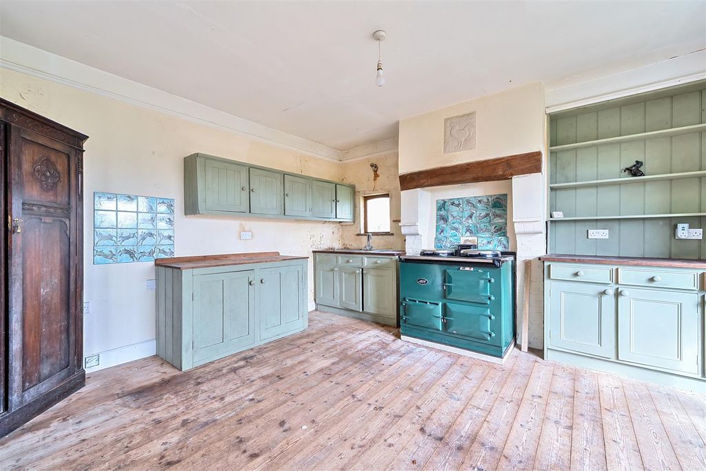 Property photo 3 of 51 1282885 (5).Jpg