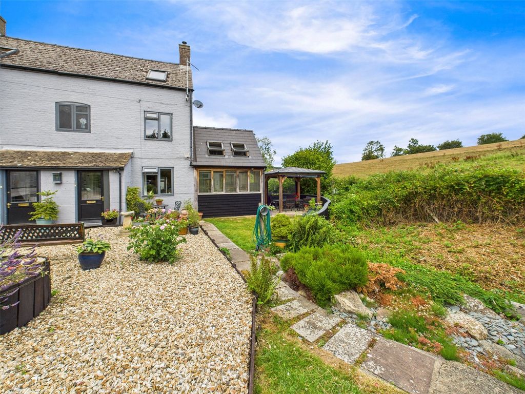 Property photo 1 of 17 Picture No. 03