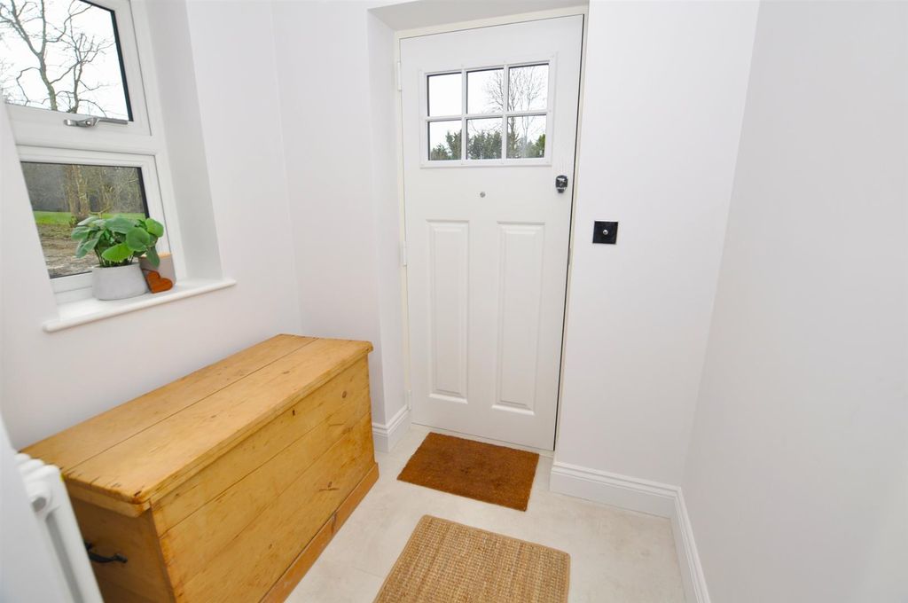 Property photo 2 of 23 Entrance