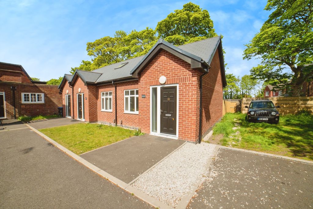 Property photo 2 of 18 Image