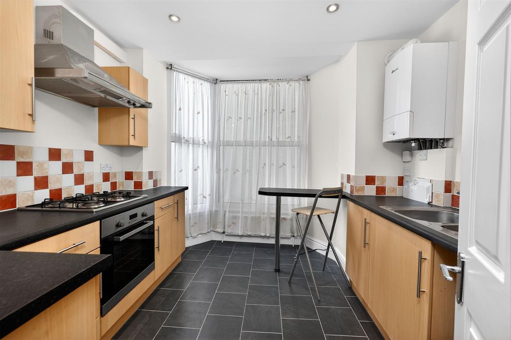 Property photo 3 of 13 Kitchen