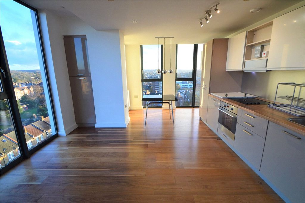 Property photo 3 of 11 Picture No. 04