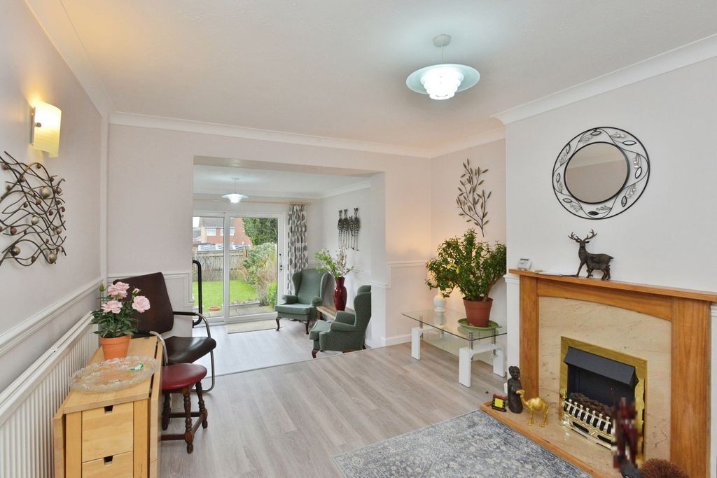 Property photo 3 of 16 Pbox-Img.Jpg