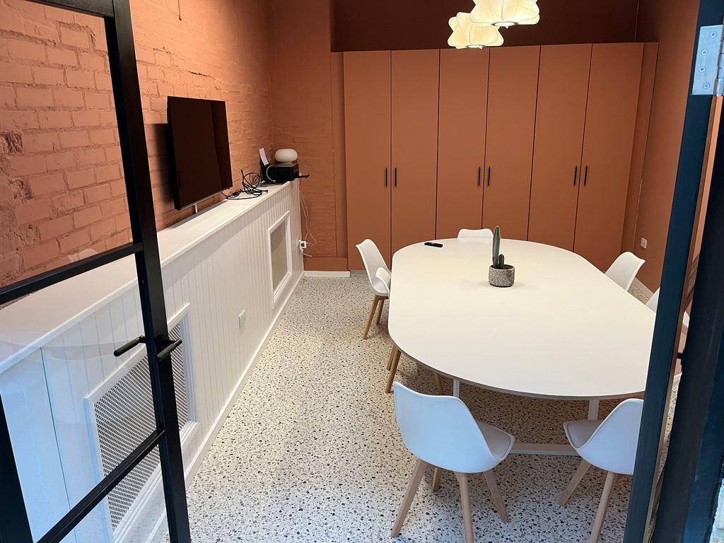 Property photo 3 of 8