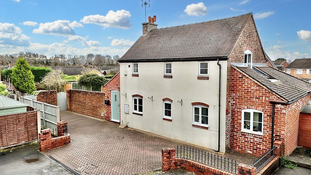 Property photo 1 of 25