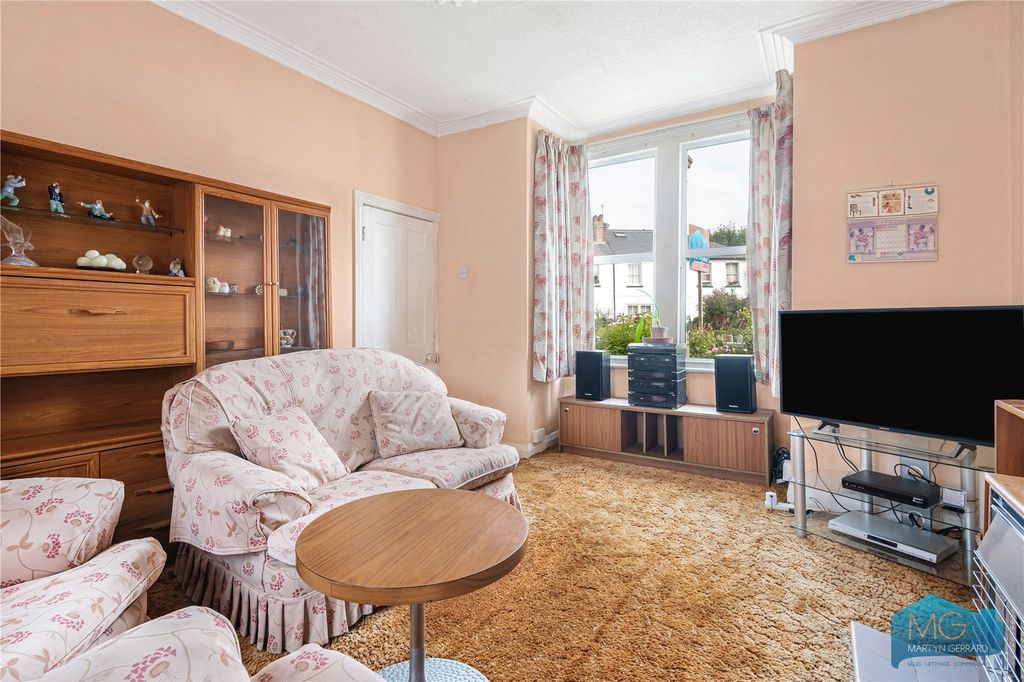Property photo 2 of 23 Picture No. 06
