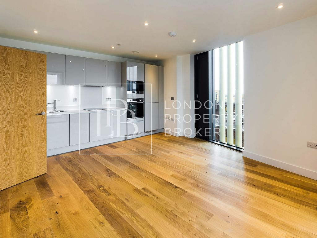 Property photo 1 of 9