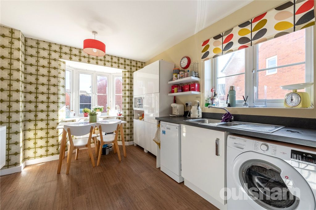 Property photo 2 of 16 Picture No. 30