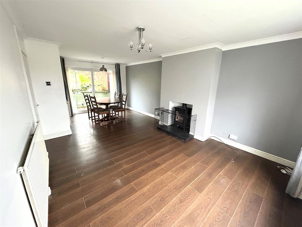 Property photo 3 of 31