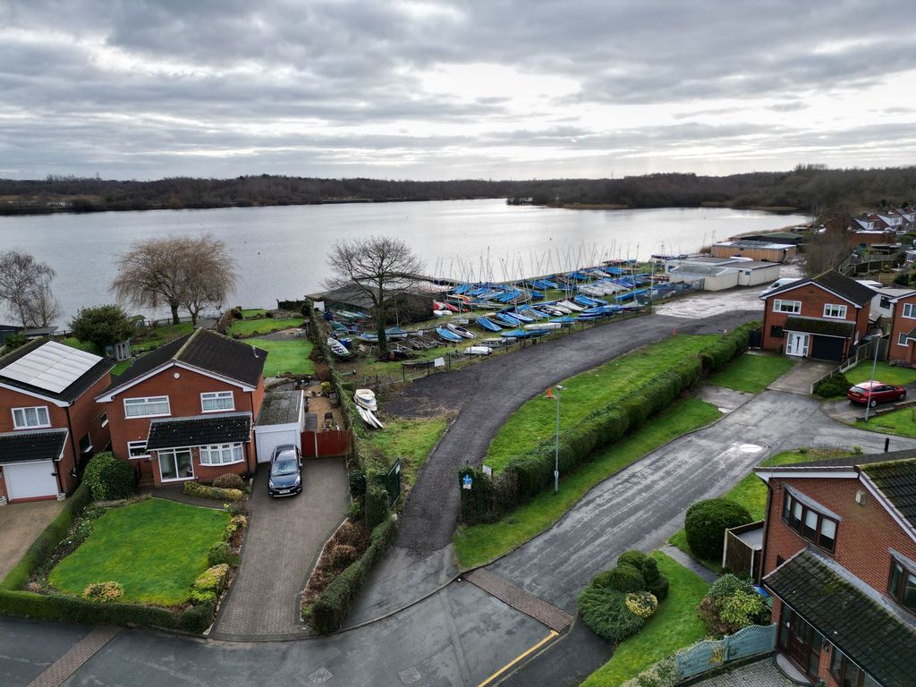 Property photo 2 of 26