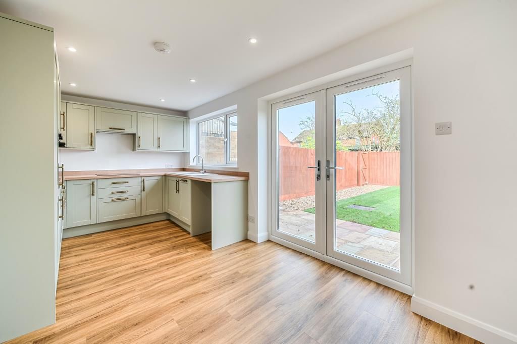 Property photo 3 of 25 Kitchen Diner