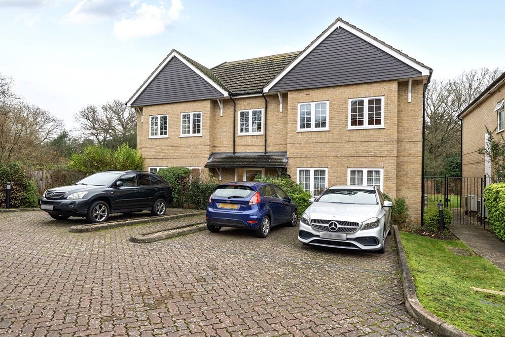 Property photo 1 of 10 Picture No. 14