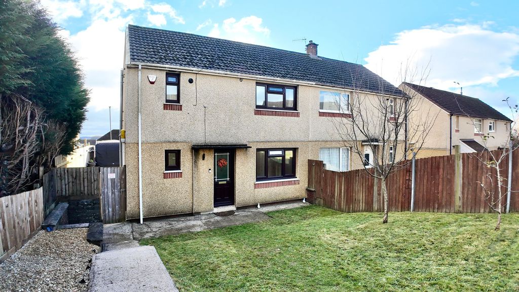 Property photo 1 of 29