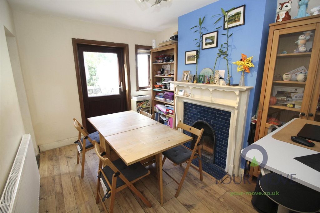 Property photo 1 of 16 Dining Room