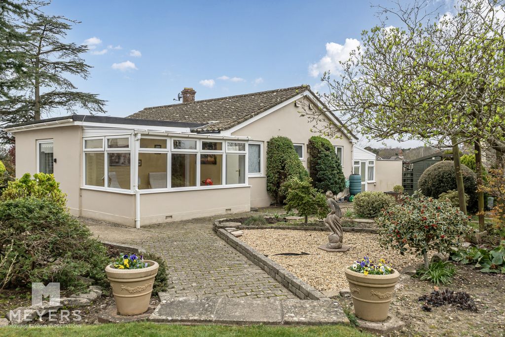 Property photo 2 of 22