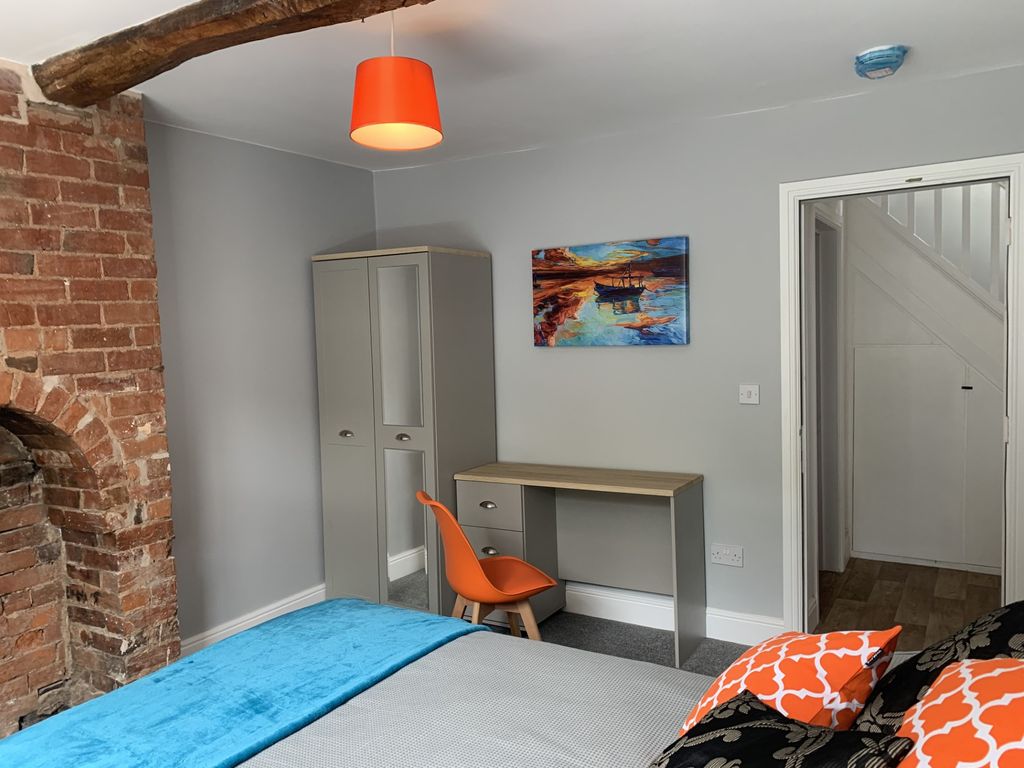 Property photo 3 of 6