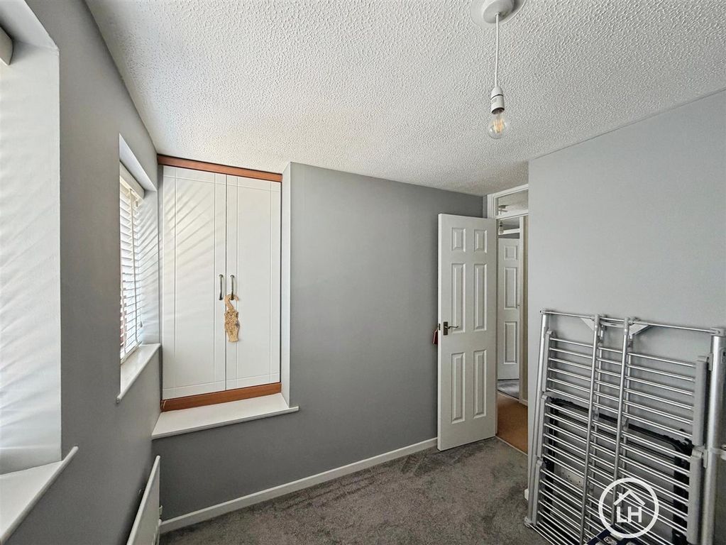 Property photo 3 of 11 Bedroom Two