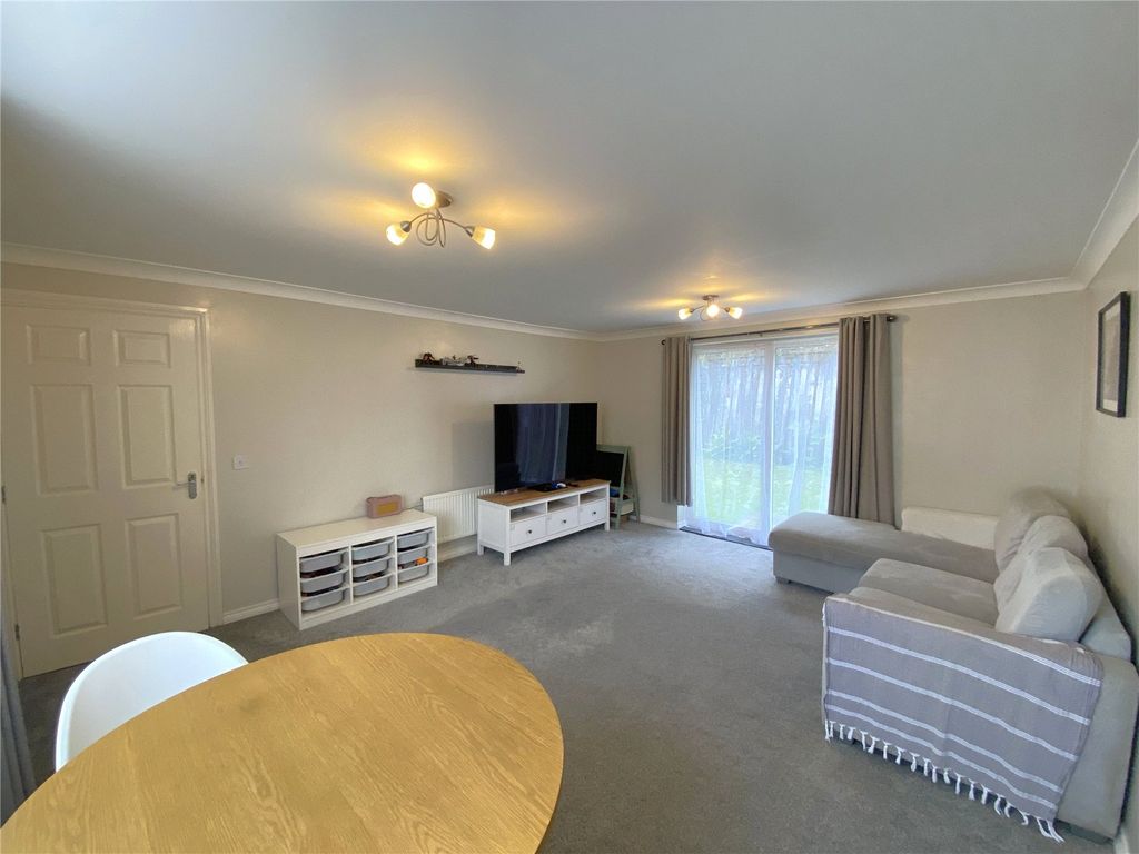 Property photo 2 of 21 Picture No. 05