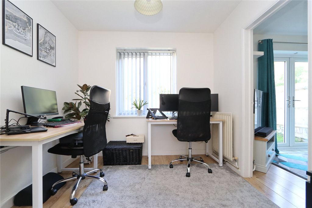 Property photo 2 of 10 Picture No. 08