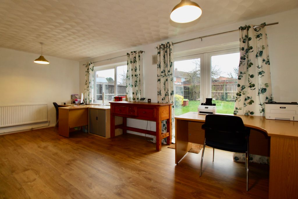 Property photo 3 of 13