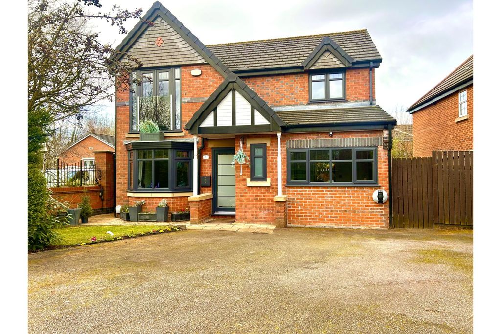 Property photo 1 of 15