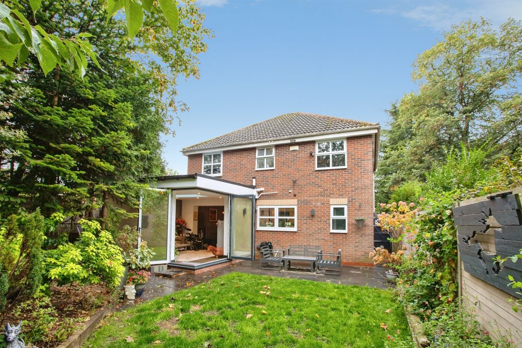 Property photo 2 of 21