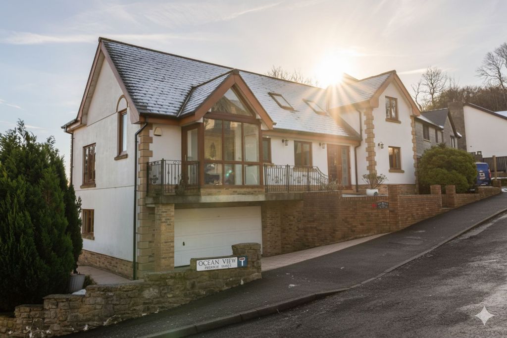 Property photo 1 of 44