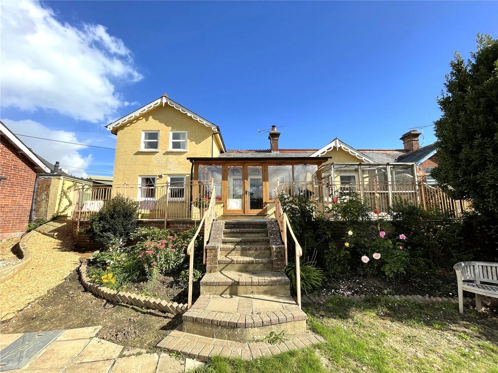 Property photo 1 of 19 Cottage